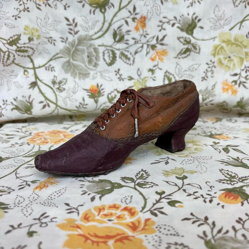 Vintage 1990s Clay Resin Brown Womens Victorian Shoe Sculpture Figurine Weight